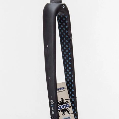 303-fork-libre-carbon-410mm-a-c-50mm-of-12×100-ta-fm-disc-140-160-matte-black-1.webp