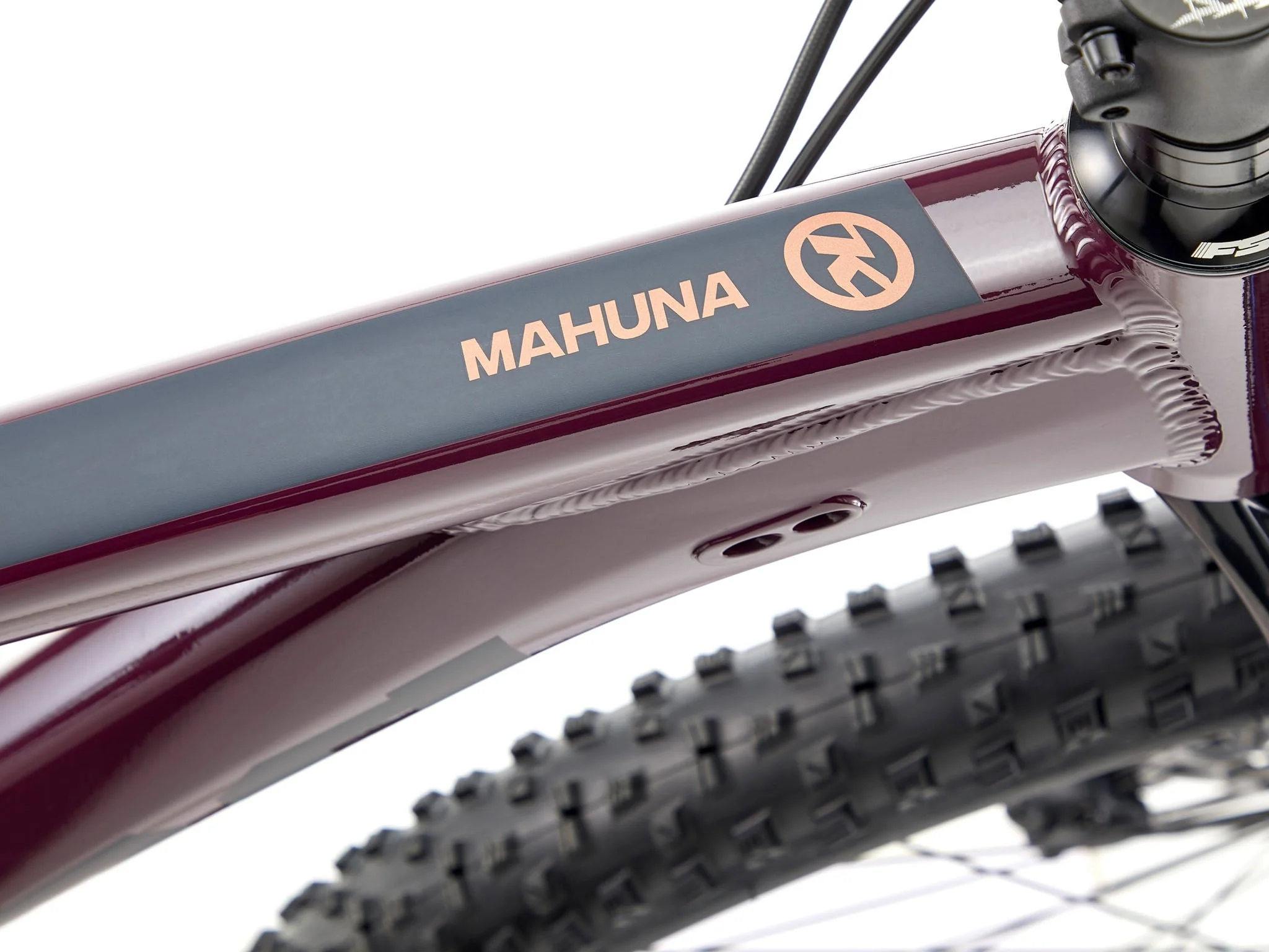 651-mahuna-1.webp